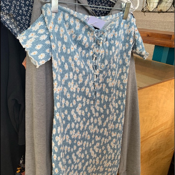 ADIKA Manor Dress - Picture 2 of 2